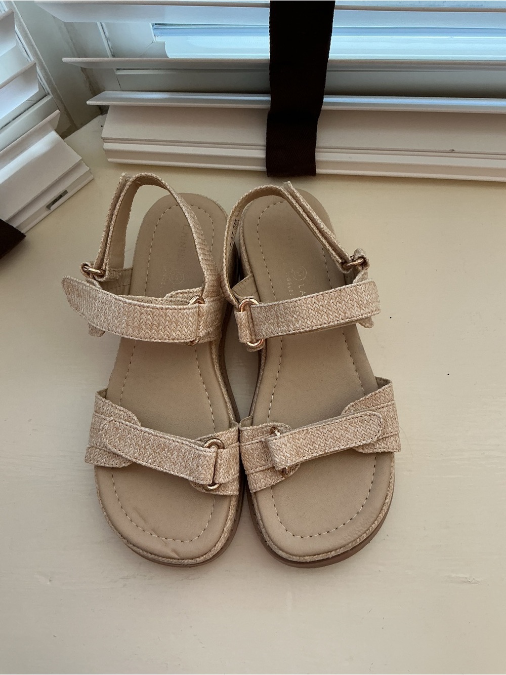 Chinese Laundry Women’s Beige Velcro Strappy Sandals